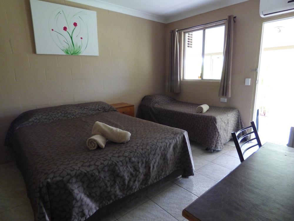 Beagle Hotel Katherine Extérieur photo